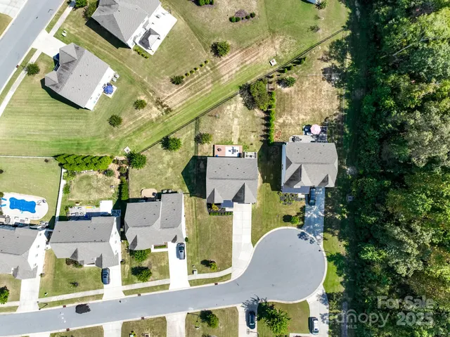 $675,000 | 1982 Smokey Quartz Road, Davidson, NC 28036