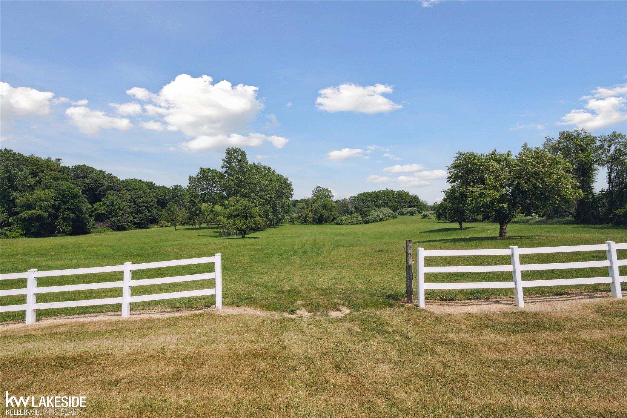 5771 Sandhill Road Almont, MI 48003 - Photo 51 of 57 50111822-50.JPG