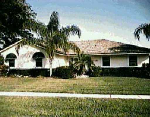 8100 Fairway Trail Boca Raton, FL 33487 - Photo 1 of 2 Primary Photo