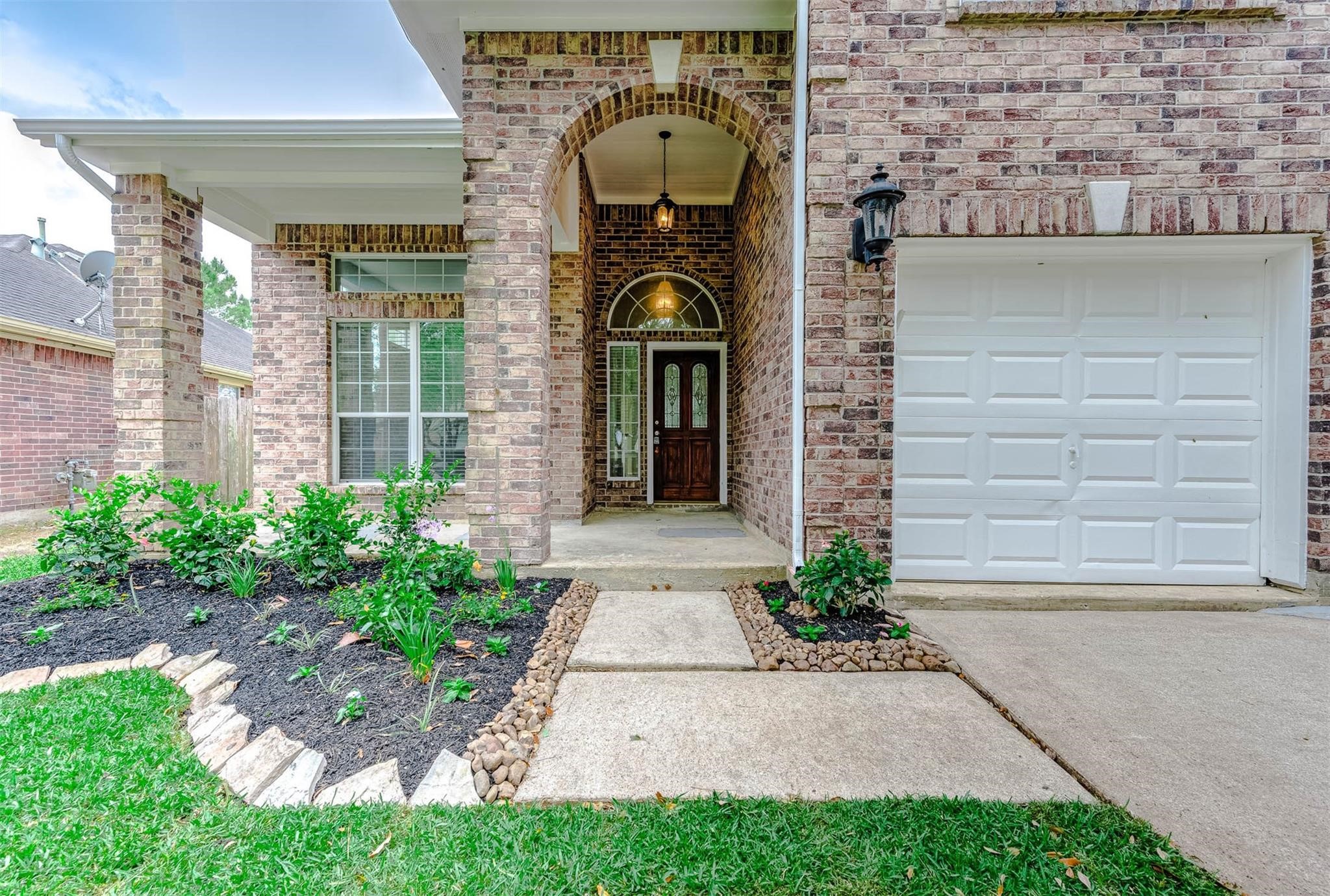 5732 Montclair Hill Lane Rosharon, TX 77583 - Photo 3 of 7