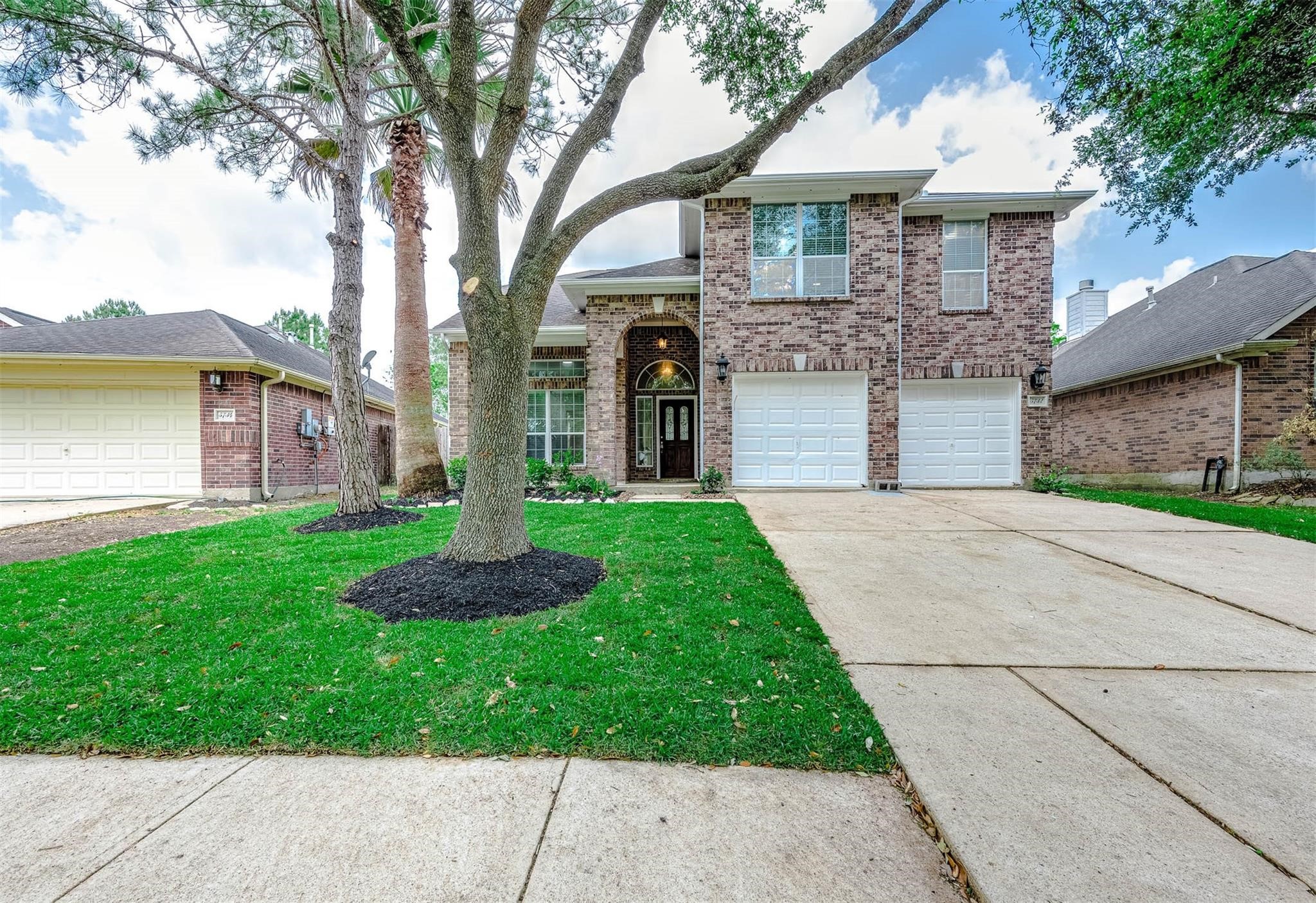 5732 Montclair Hill Lane Rosharon, TX 77583 - Photo 5 of 7