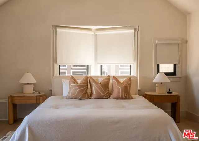 $1,799,000 | 1715 South Kingsley Drive, Los Angeles, CA 90006