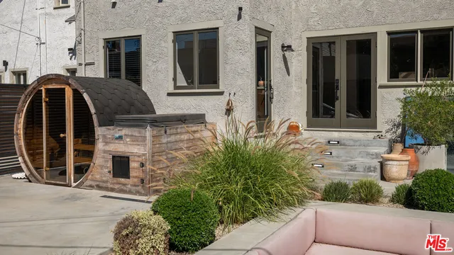 $1,799,000 | 1715 South Kingsley Drive, Los Angeles, CA 90006