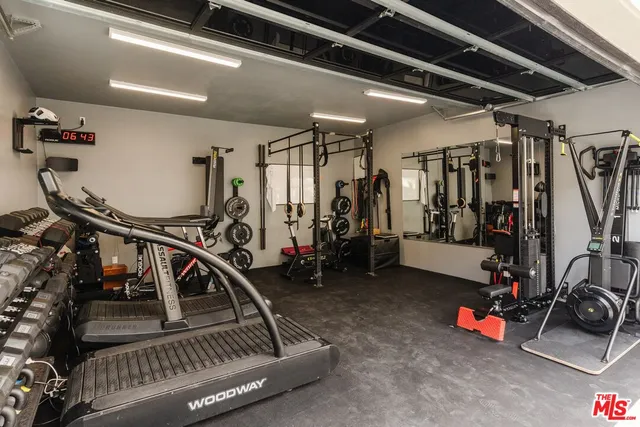 $1,799,000 | 1715 South Kingsley Drive, Los Angeles, CA 90006