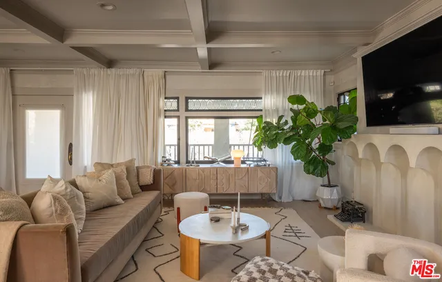 $1,799,000 | 1715 South Kingsley Drive, Los Angeles, CA 90006