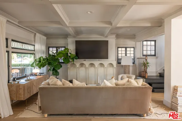 $1,799,000 | 1715 South Kingsley Drive, Los Angeles, CA 90006