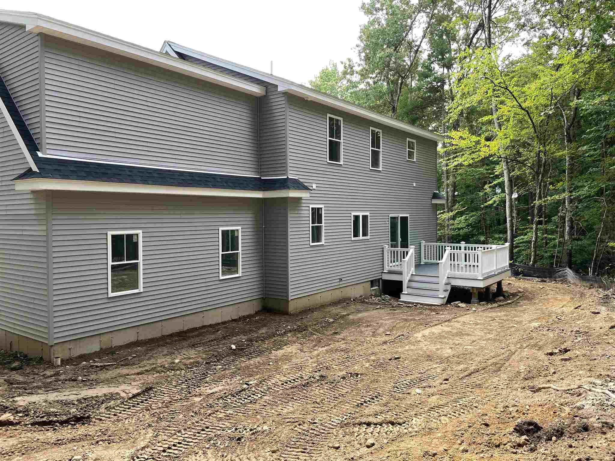 28 Emerson Road Windham, NH 03087 - Photo 3 of 3