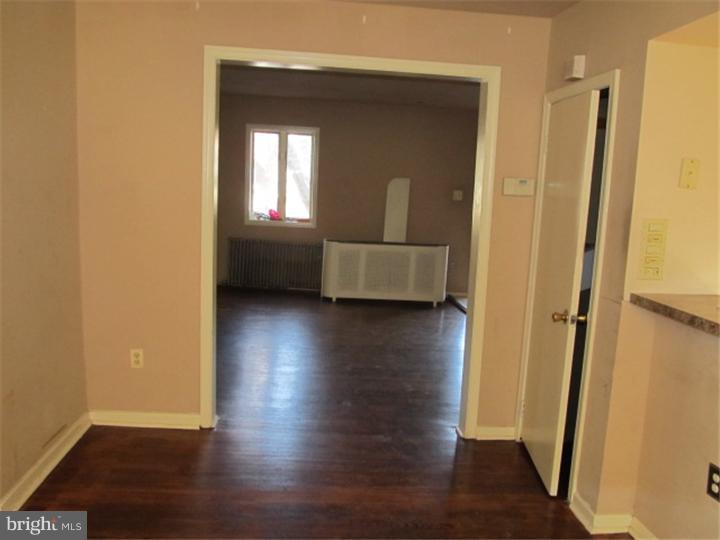 905 Kenmore Road Philadelphia, PA 19151 - Photo 14 of 22 Gallery Image 14