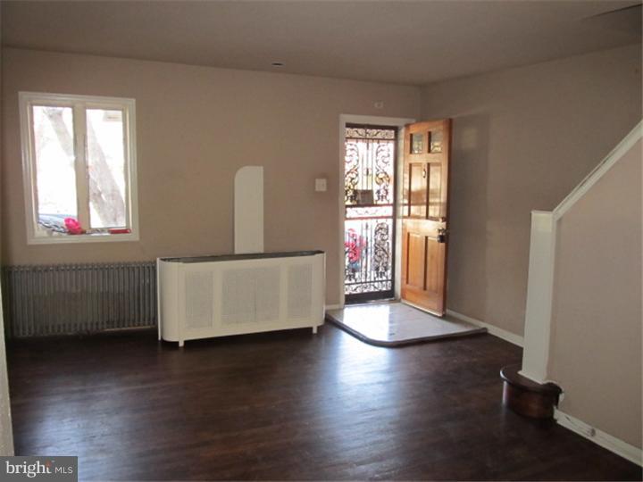 905 Kenmore Road Philadelphia, PA 19151 - Photo 3 of 22 Gallery Image 3