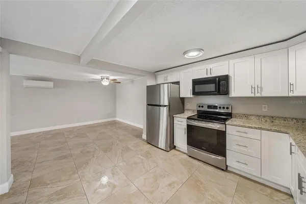 $1,700 | 4099 East Michigan Street, Unit 4099, Orlando, FL 32812