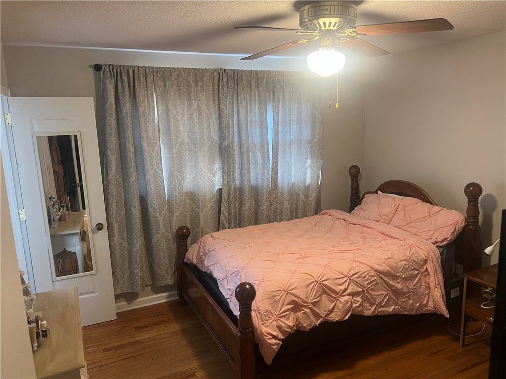 106 Donhill Road Anderson, SC 29625 - Photo 7 of 11 This cozy room offers warmth and comfort, ideal for peaceful relaxation and quiet moments.