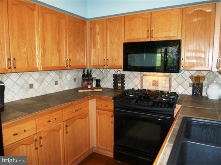 5419 Rinker Circle, Unit 258 Doylestown, PA 18902 - Photo 10 of 22 Kitchen