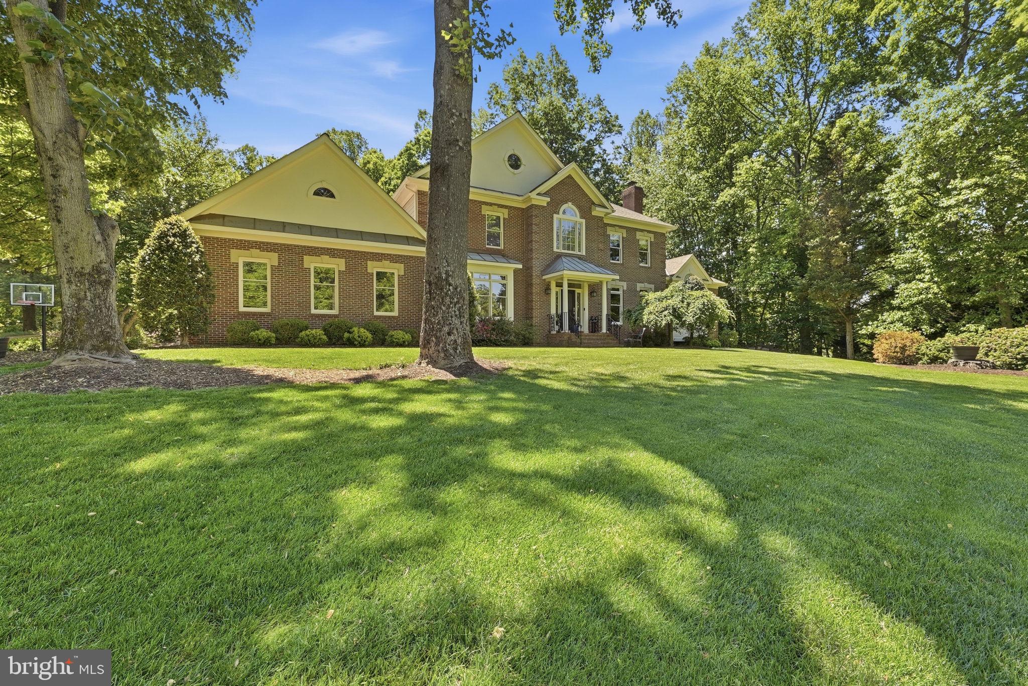 12309 Blair Ridge Road Fairfax, VA 22033 - Photo 4 of 80 GORGEOUS COLONIAL