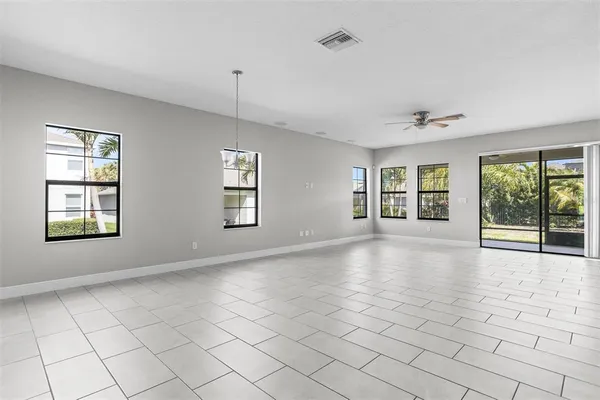 $429,999 | 6906 Paradiso Drive, Apollo Beach, FL 33572