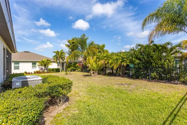 $429,999 | 6906 Paradiso Drive, Apollo Beach, FL 33572