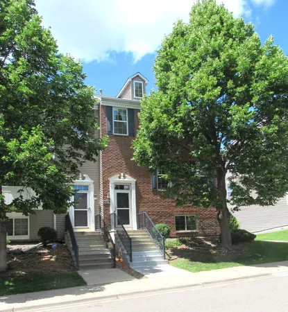 $315,000 | 5516 Elm Grove Court, New Hope, MN 55428