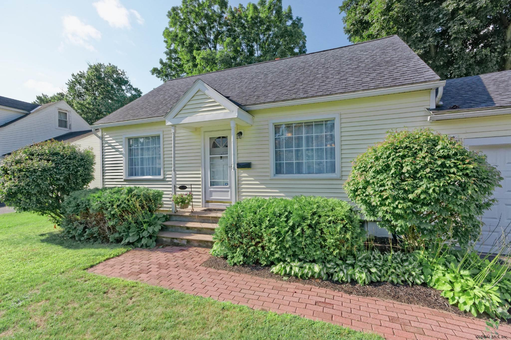 1011 Community Road Rotterdam, NY 12303 - Photo 2 of 30 Photo 2