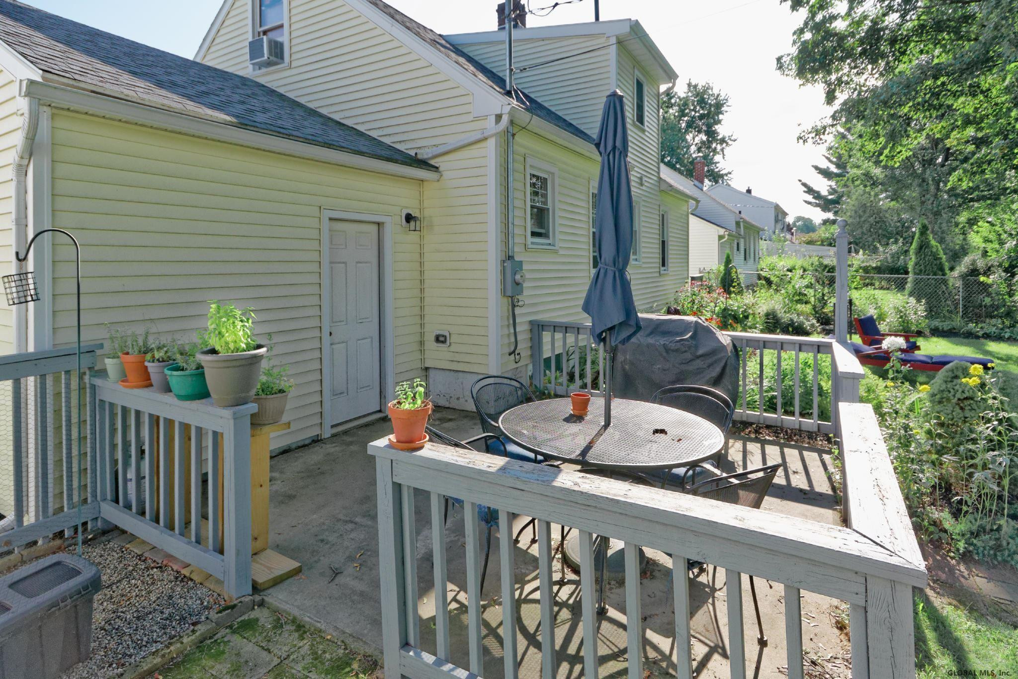 1011 Community Road Rotterdam, NY 12303 - Photo 24 of 30 Photo 27