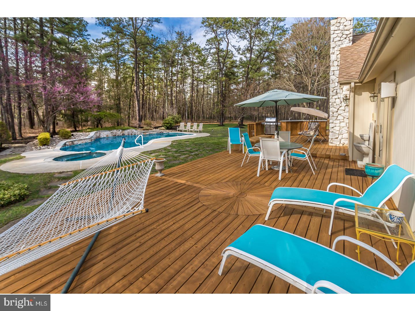 16 Tansborough Road Medford, NJ 08055 - Photo 22 of 25 Deck