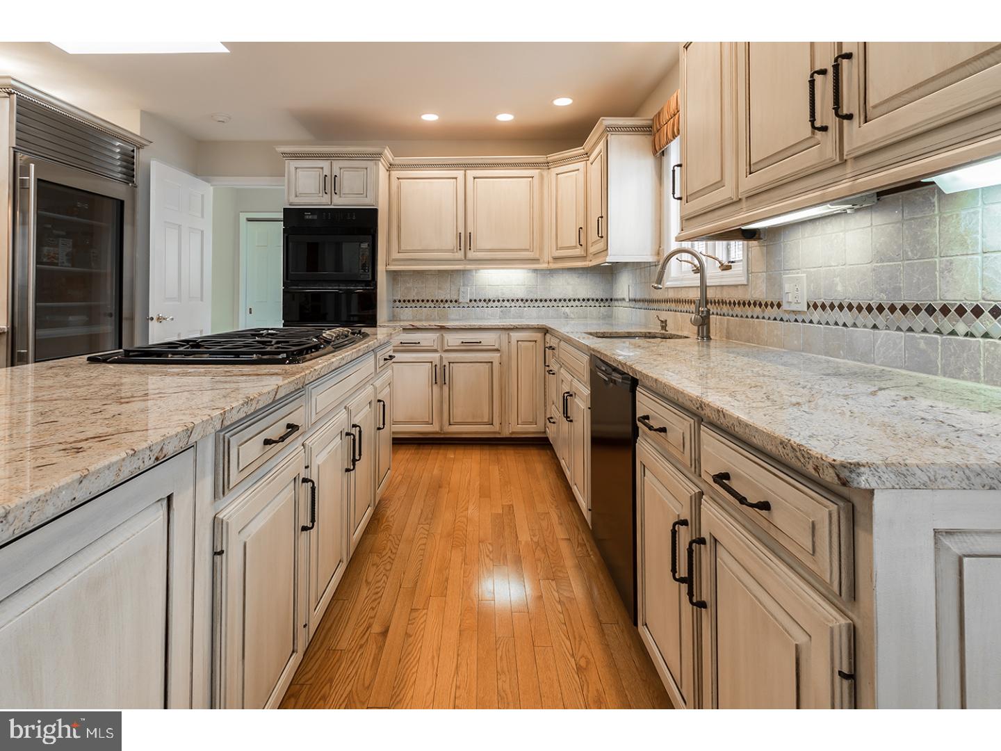 16 Tansborough Road Medford, NJ 08055 - Photo 10 of 25 Kitchen