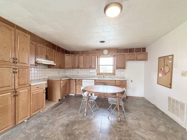 $230,000 | 34W836 North James Drive, St. Charles, IL 60174
