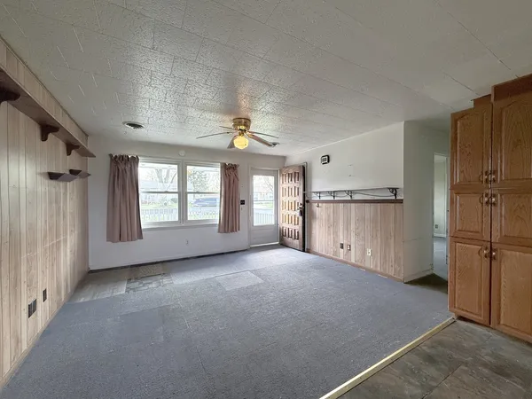 $230,000 | 34W836 North James Drive, St. Charles, IL 60174