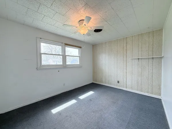 $230,000 | 34W836 North James Drive, St. Charles, IL 60174