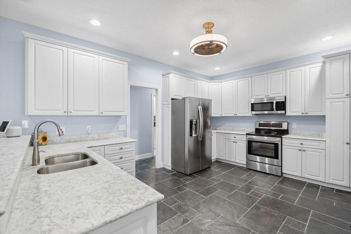 223 Cooper Drive Santee, SC 29142 - Photo 12 of 54 223 Cooper Drive-31