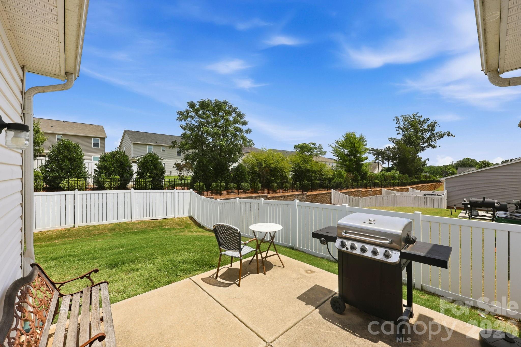 6523 Georgia Oak Road Charlotte, NC 28269 - Photo 32 of 48