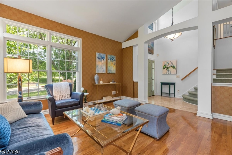 6 Barnstable Road Berkeley Heights, NJ 07922 - Photo 4 of 48