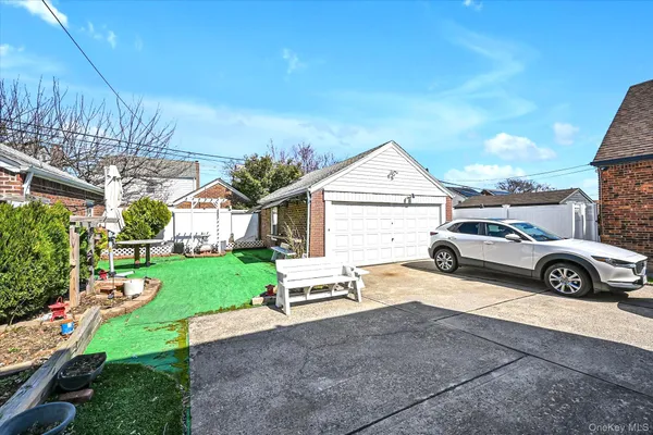 $1,288,000 | 163-29 16th Avenue | Clearview