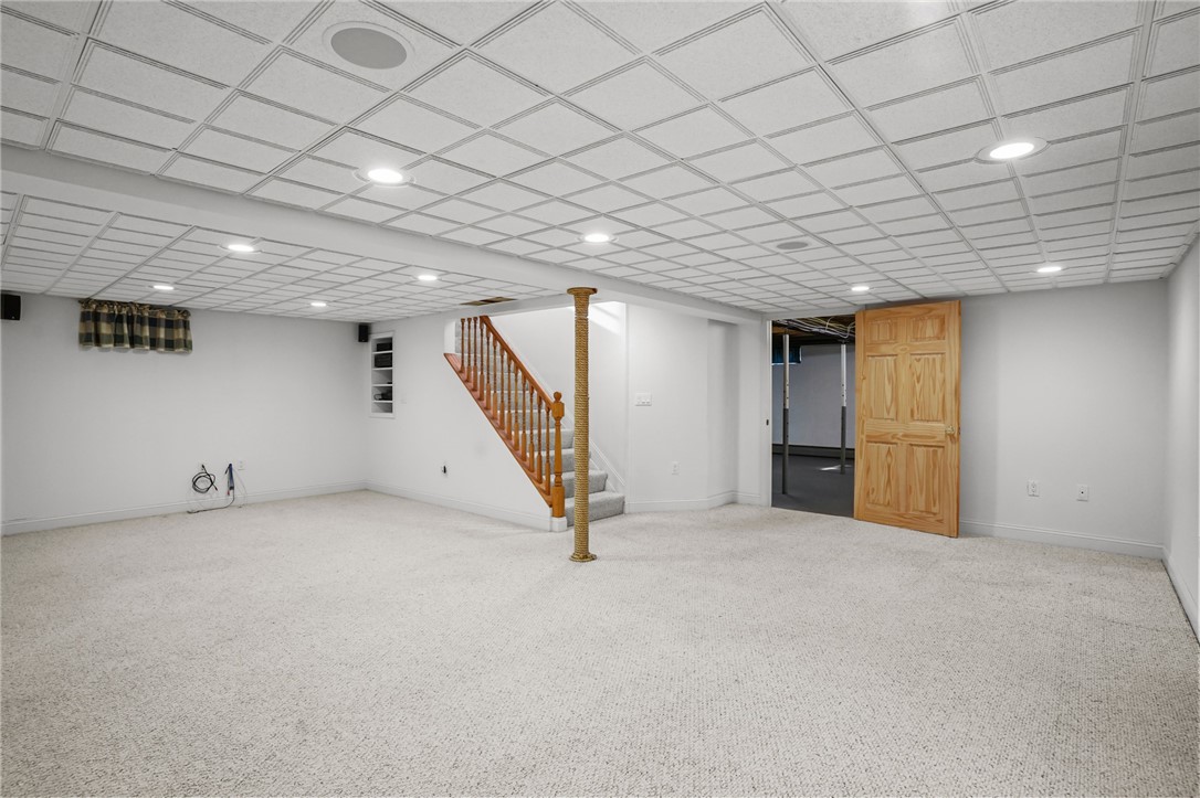 4 Phillips Avenue Middletown, RI 02842 - Photo 29 of 44