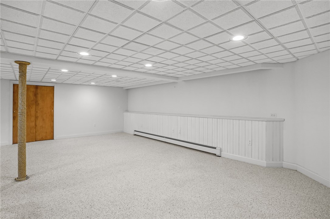 4 Phillips Avenue Middletown, RI 02842 - Photo 30 of 44