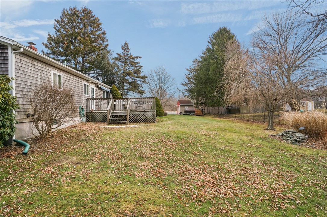 4 Phillips Avenue Middletown, RI 02842 - Photo 40 of 44