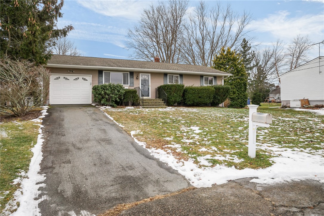 4 Phillips Avenue Middletown, RI 02842 - Photo 44 of 44