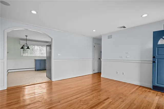 $649,000 | 4 Phillips Avenue, Middletown, RI 02842