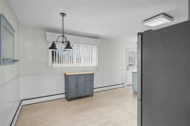 $649,000 | 4 Phillips Avenue, Middletown, RI 02842