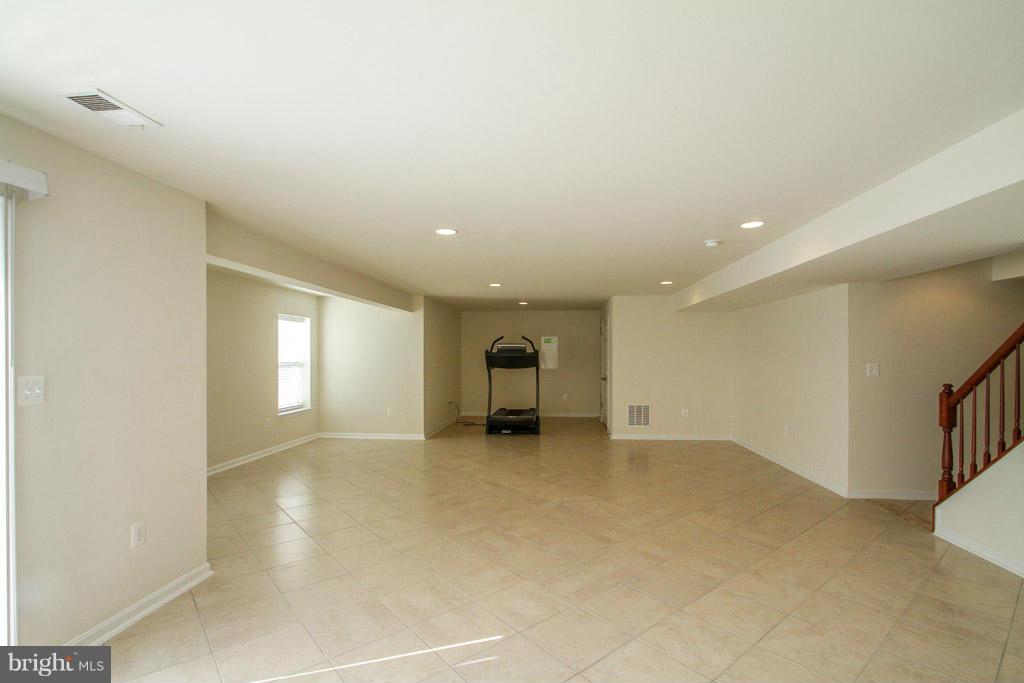 4267 Meyers Road Triangle, VA 22172 - Photo 25 of 30 Basement