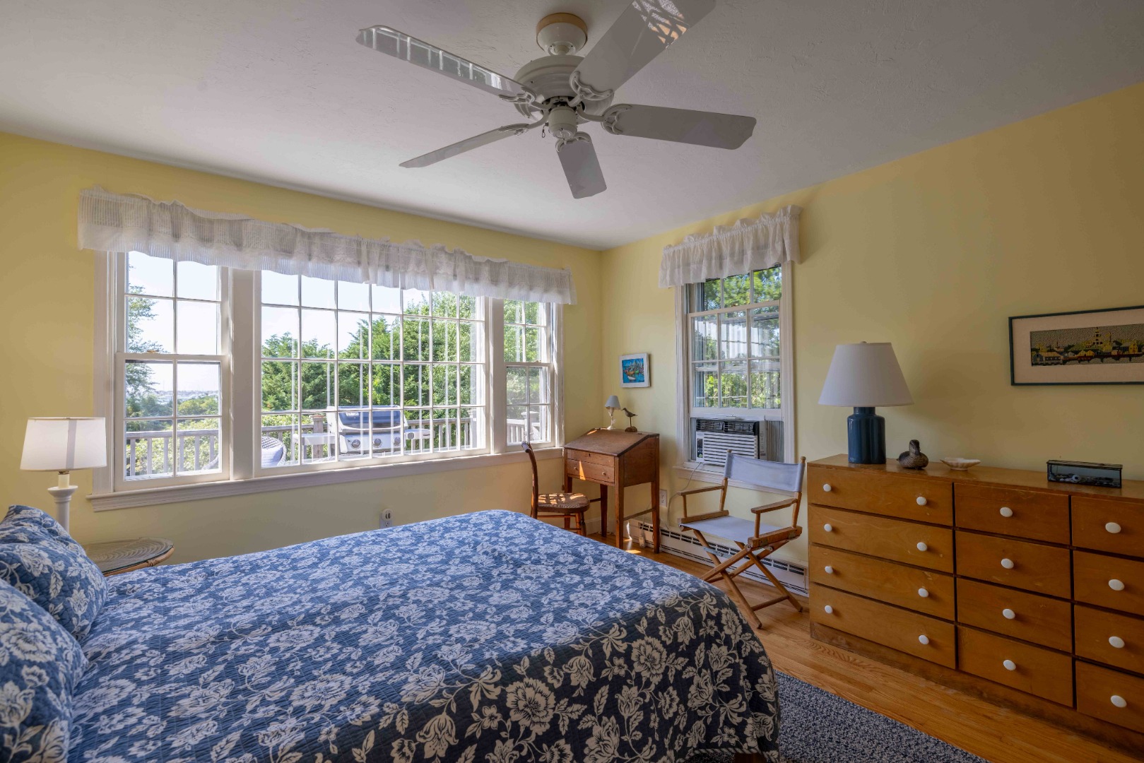 61 Monomoy Road Nantucket, MA 02554 - Photo 14 of 27