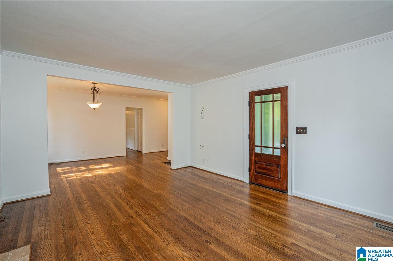 1409 Overlook Road Birmingham, AL 35209 - Photo 7 of 33