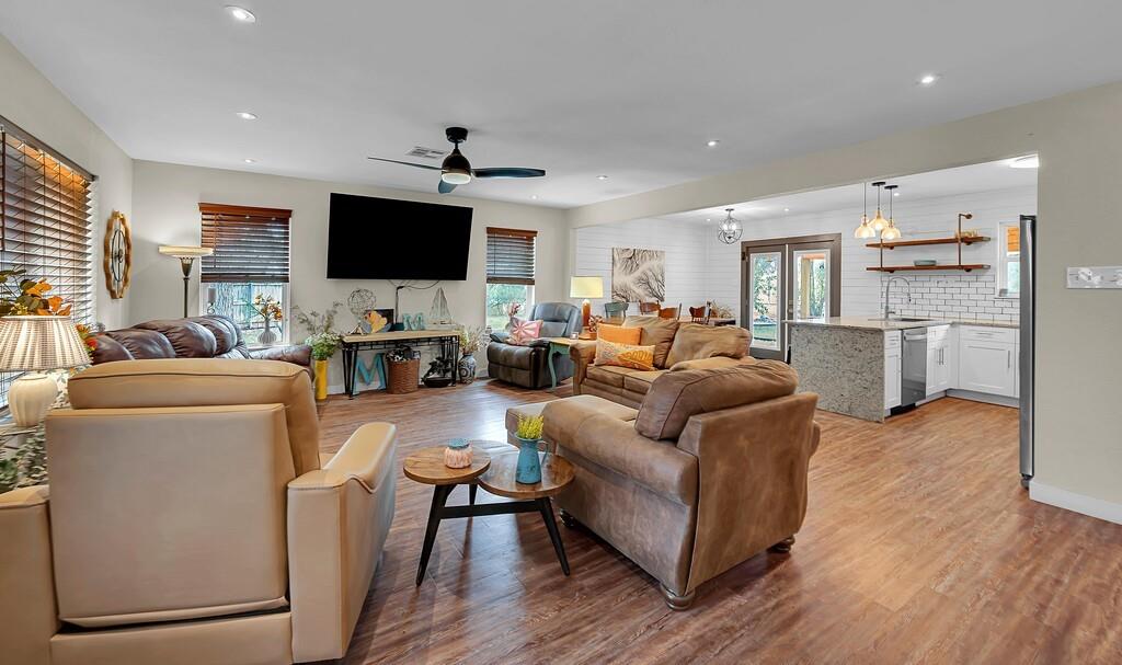 6500 Lapis Drive Waco, TX 76708 - Photo 4 of 27