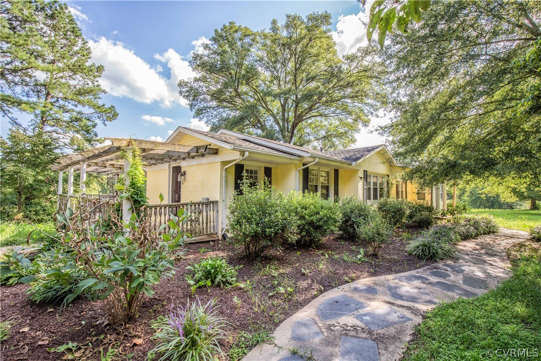 2256 Scottville Road Powhatan, VA 23139 - Photo 2 of 50 Gallery Image 2