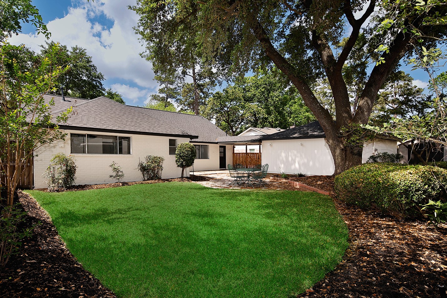 19410 Craigchester Lane Spring, TX 77388 - Photo 31 of 32 Beautiful daytime view of backyard.