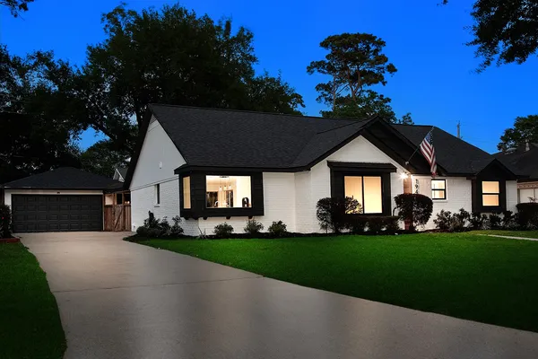 $389,800 | 19410 Craigchester Lane, Spring, TX 77388