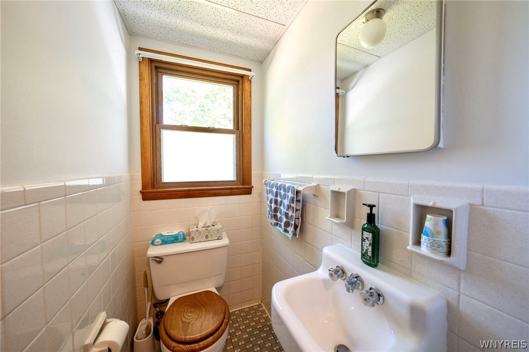 58 Castleton Place Tonawanda, NY 14150 - Photo 12 of 28