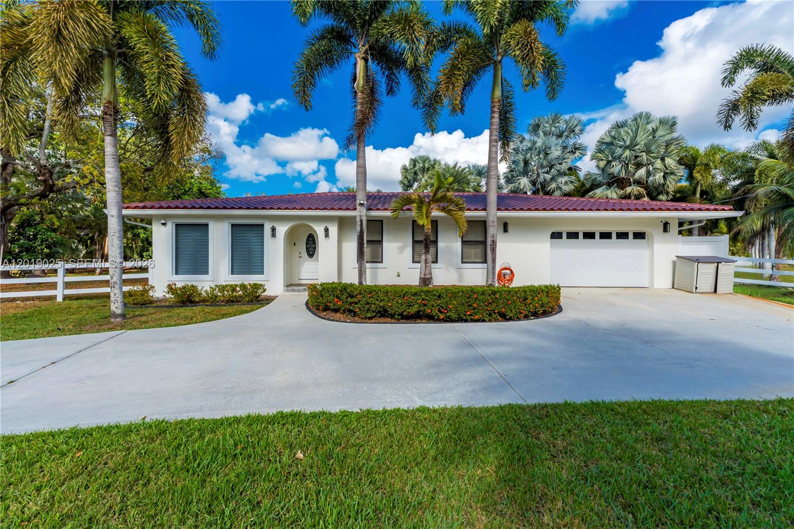 18201 Southwest 70th Place Southwest Ranches, FL 33331 - Photo 6 of 53