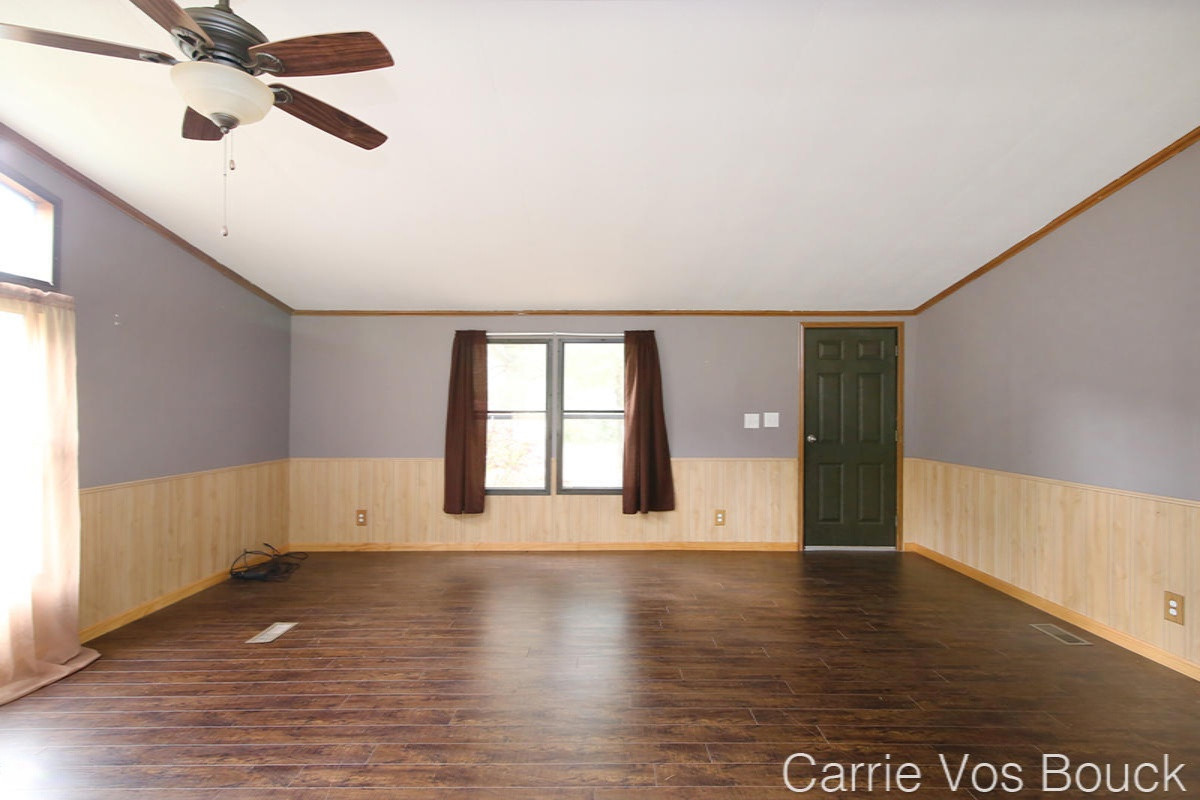 21124 3 Mile Road Morley, MI 49336 - Photo 5 of 22 IMG_2116