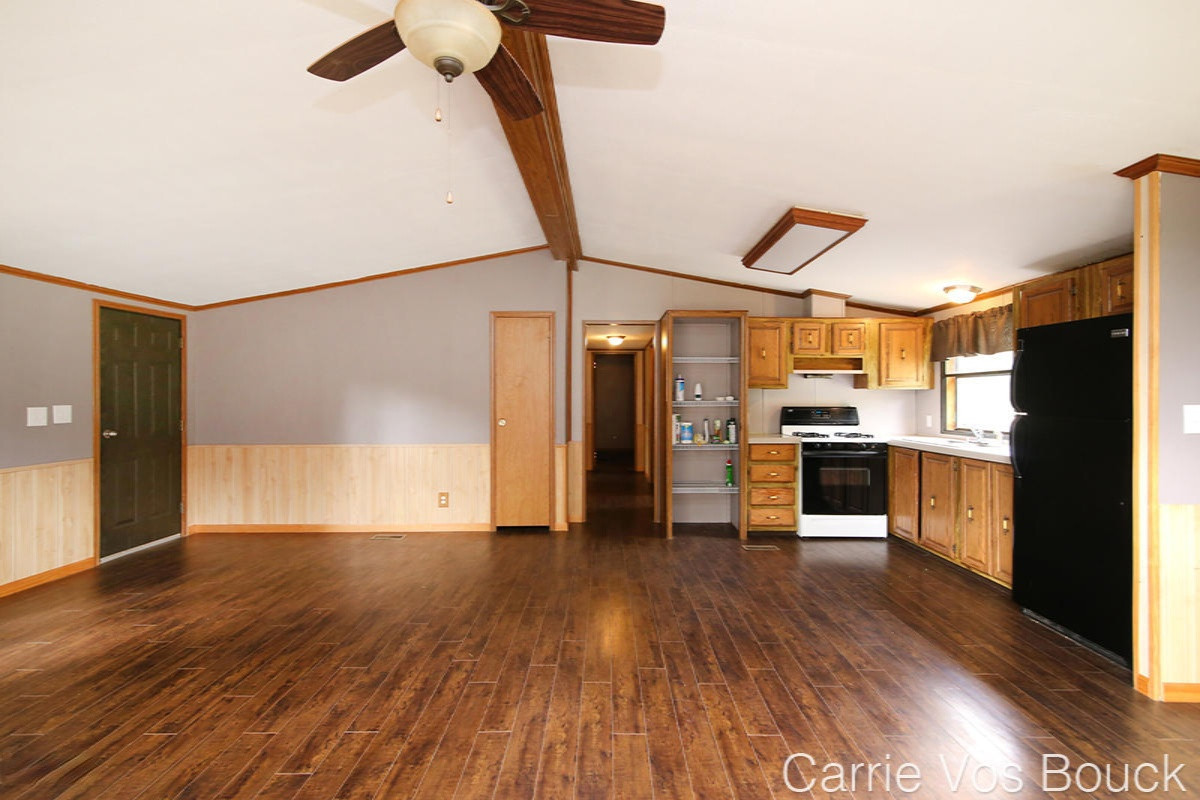 21124 3 Mile Road Morley, MI 49336 - Photo 7 of 22 IMG_2118