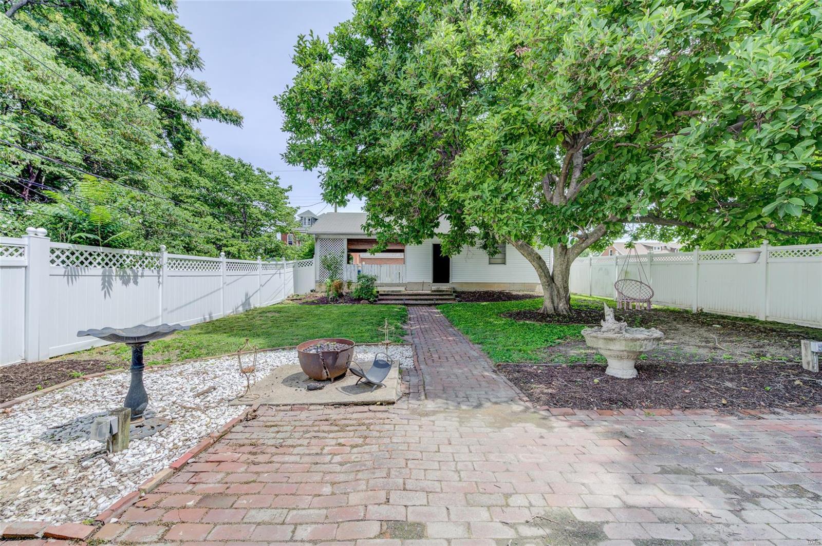 550 Madison Street St. Charles, MO 63301 - Photo 22 of 31