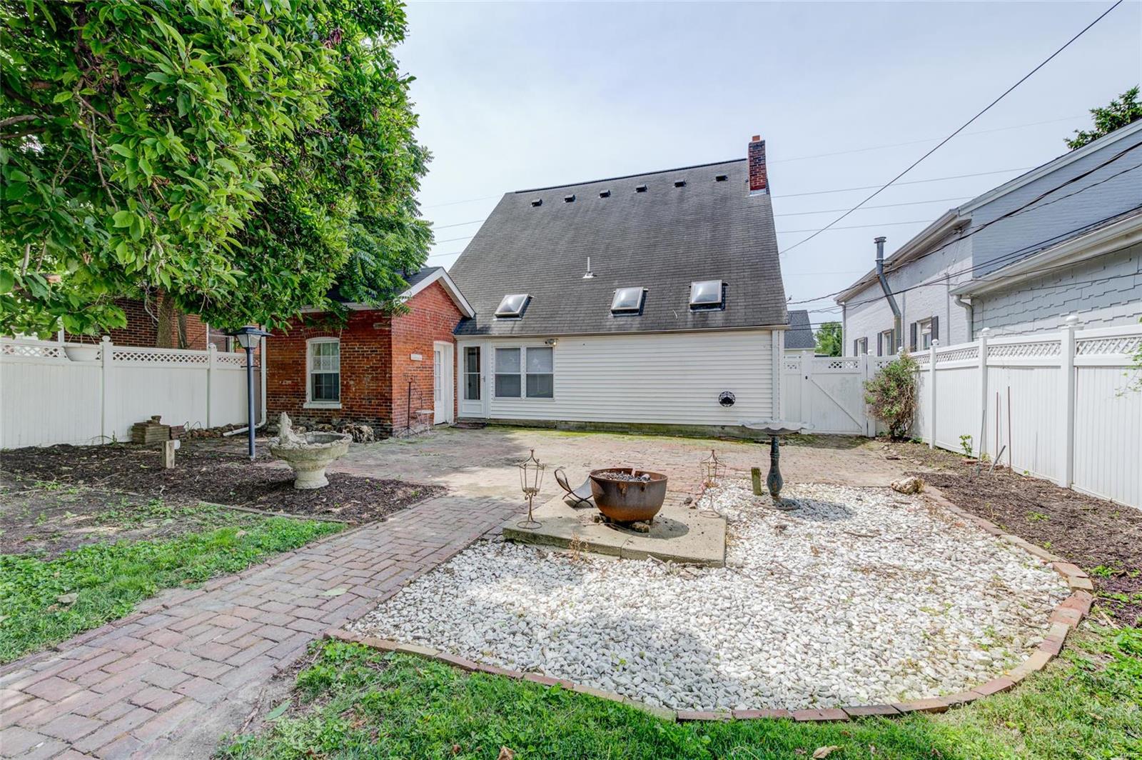 550 Madison Street St. Charles, MO 63301 - Photo 28 of 31
